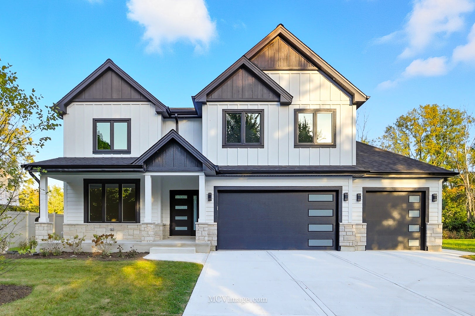 Lombard, Illinois, 60148, United States, 4 Bedrooms Bedrooms, ,4 BathroomsBathrooms,Residential,Active,1959972