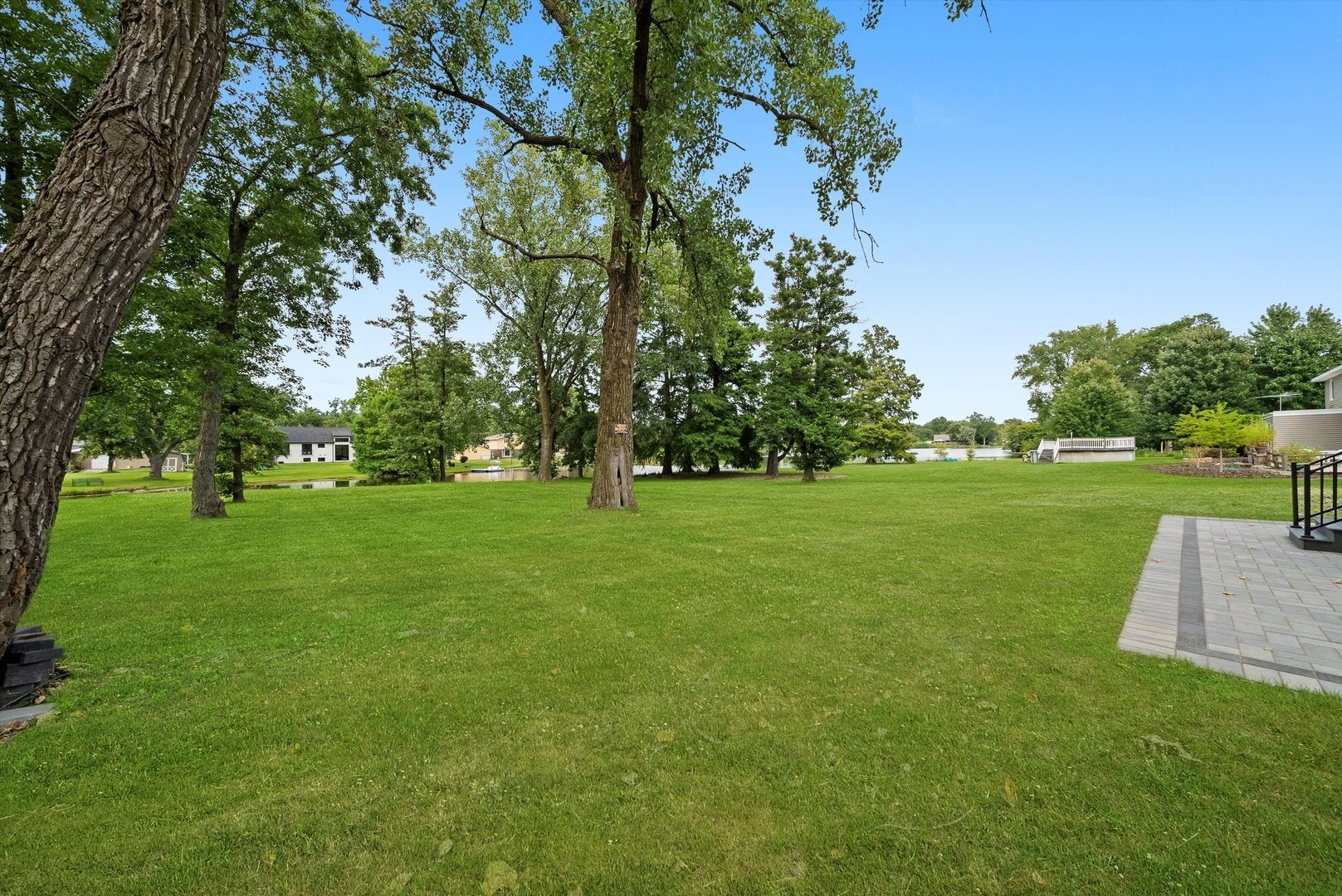 Burr Ridge, Illinois, 60527, United States, 6 Bedrooms Bedrooms, ,6 BathroomsBathrooms,Residential,Active,1929664
