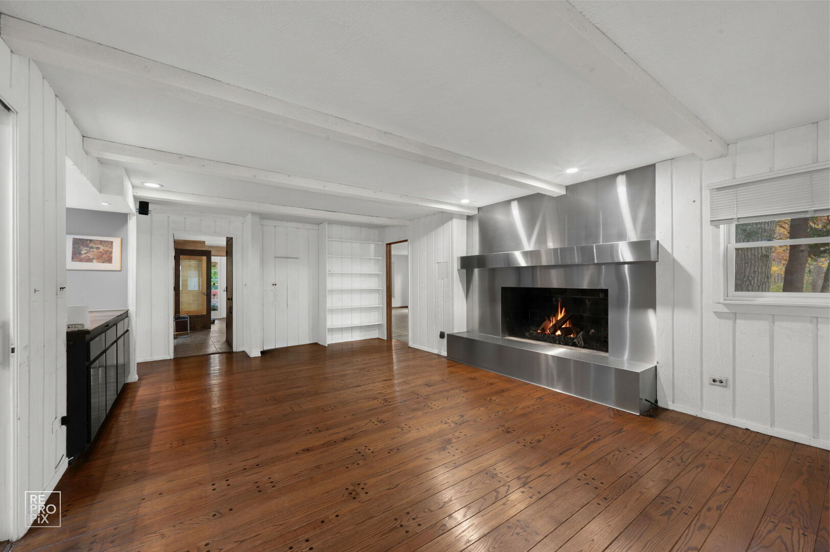 Wadsworth, Illinois, 60083, United States, 5 Bedrooms Bedrooms, ,6 BathroomsBathrooms,Residential,Active,1989775