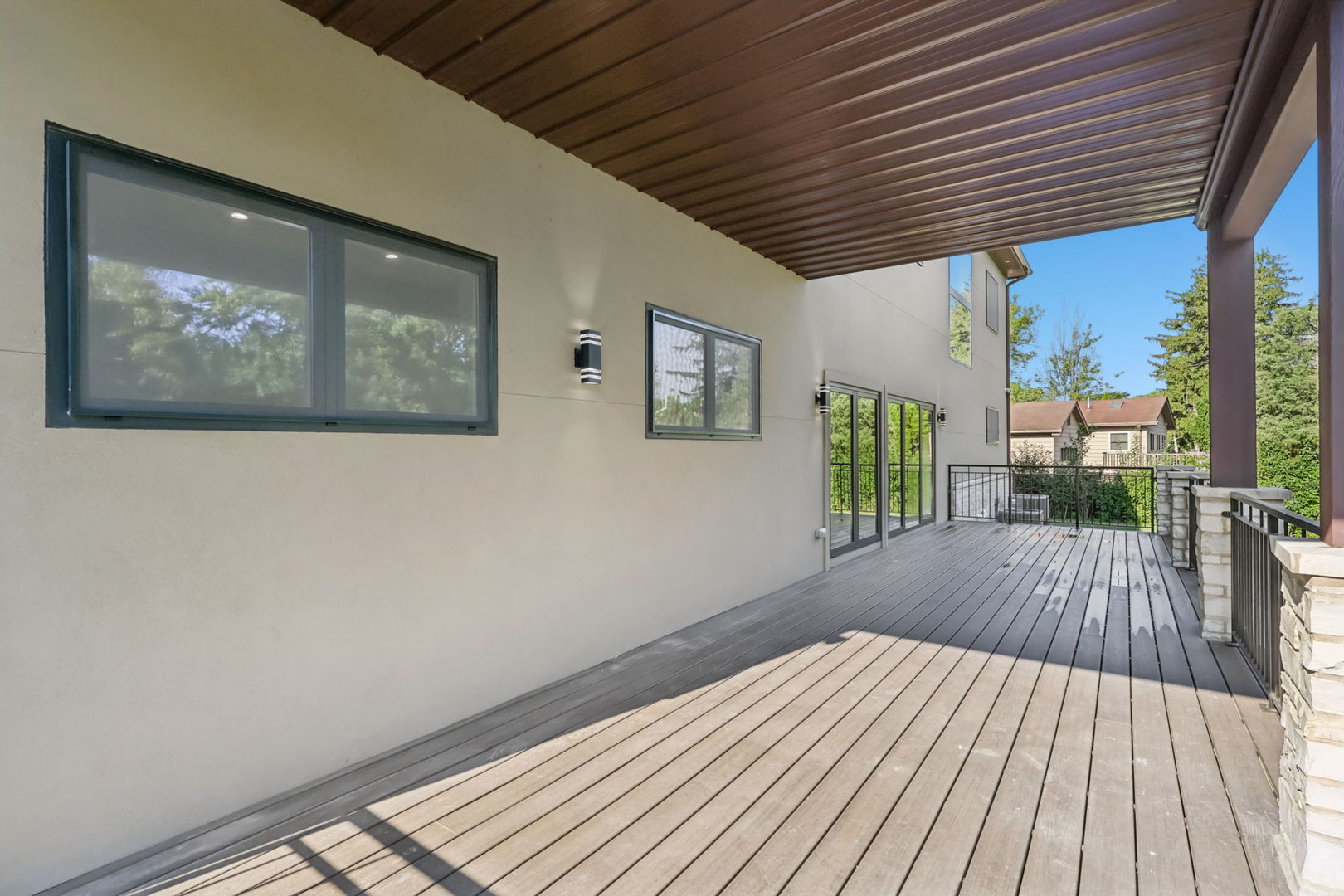 Northbrook, Illinois, 60062, United States, 6 Bedrooms Bedrooms, ,5 BathroomsBathrooms,Residential,Active,2009153