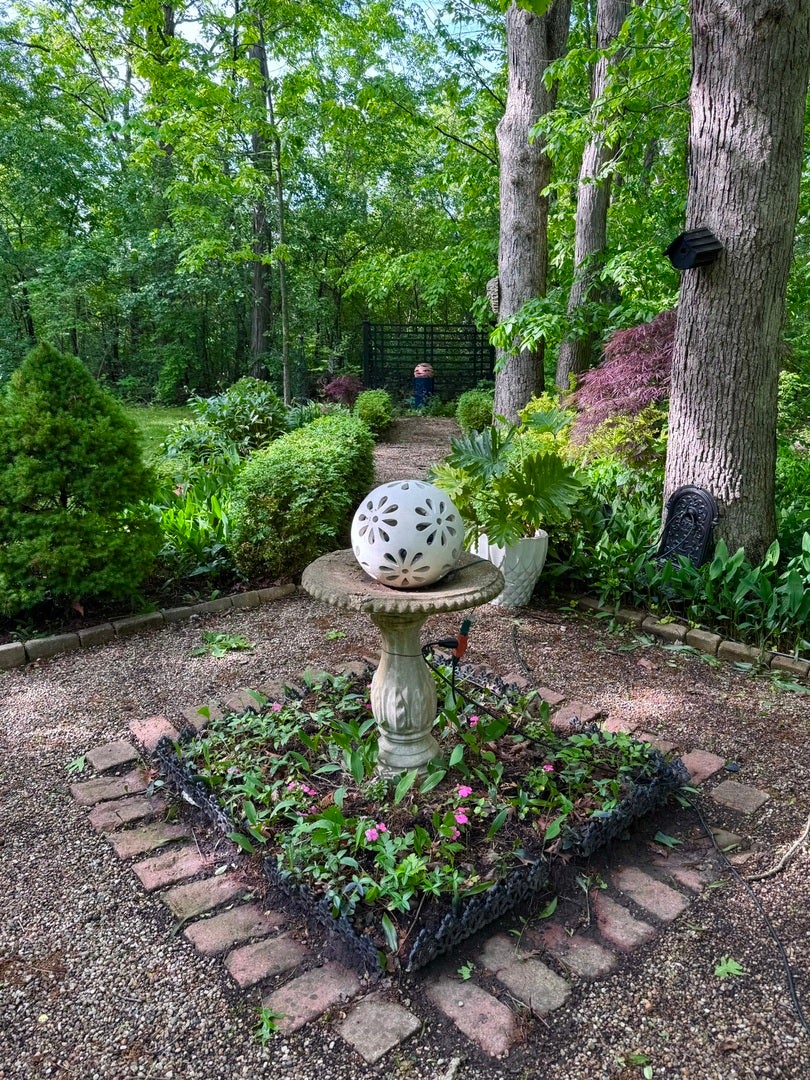 Lincolnshire, Illinois, 60045, United States, 4 Bedrooms Bedrooms, ,3 BathroomsBathrooms,Residential,Pending,2007251