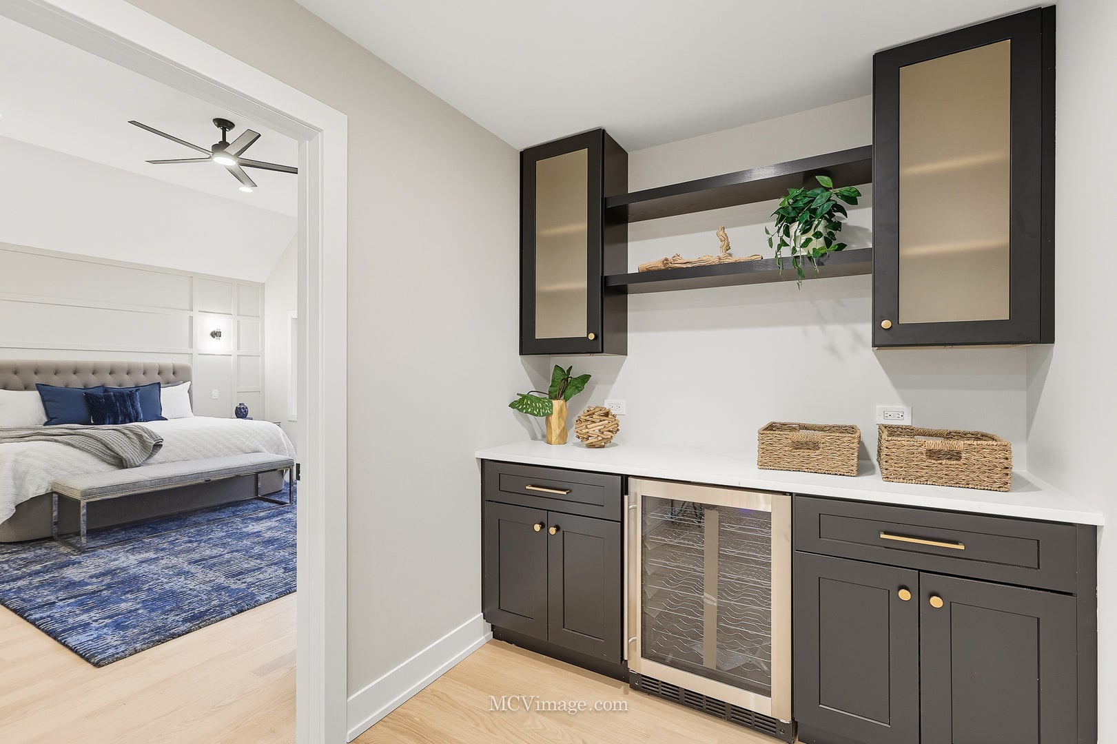 Lombard, Illinois, 60148, United States, 4 Bedrooms Bedrooms, ,4 BathroomsBathrooms,Residential,Active,1959972