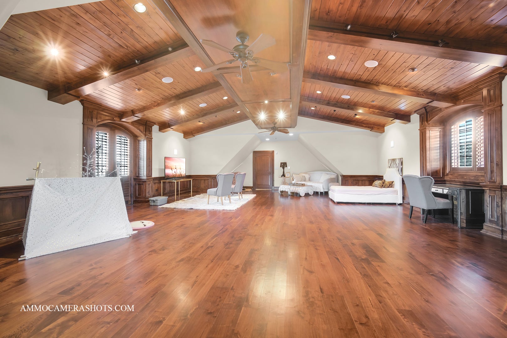 South Barrington, Illinois, 60010, United States, 5 Bedrooms Bedrooms, ,7 BathroomsBathrooms,Residential,Active,1960172