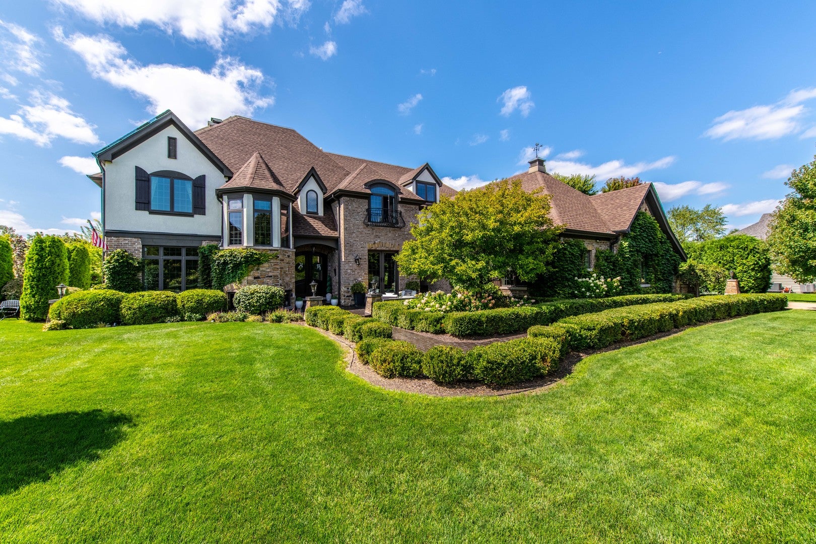 Oswego, Illinois, 60543, United States, 5 Bedrooms Bedrooms, ,7 BathroomsBathrooms,Residential,Active,1936626