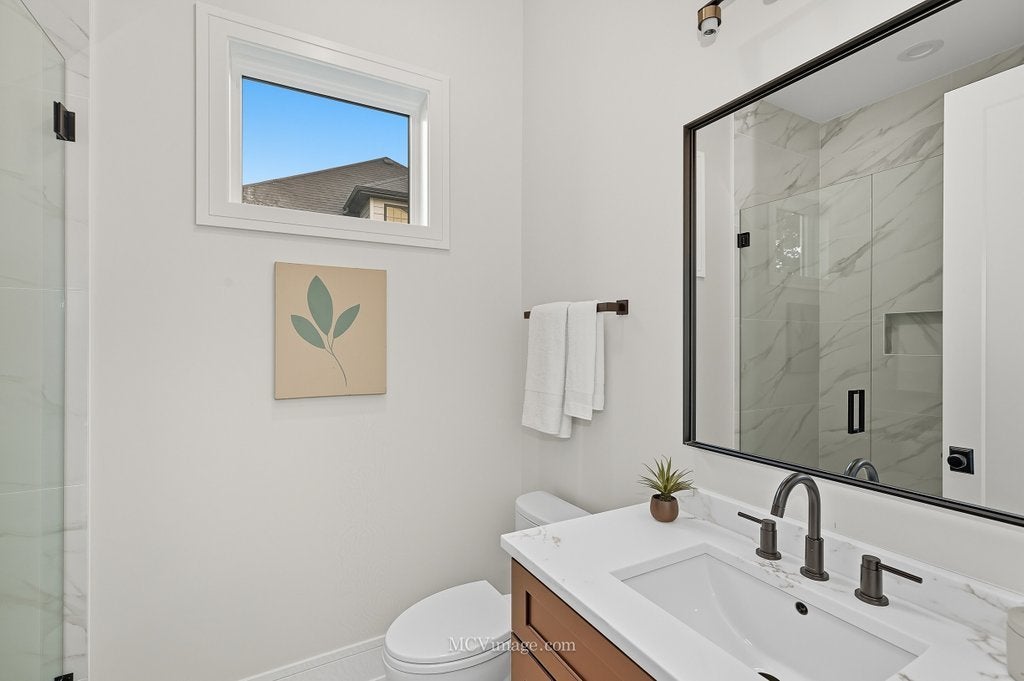 Lemont, Illinois, 60439, United States, 5 Bedrooms Bedrooms, ,6 BathroomsBathrooms,Residential,Active,1954005