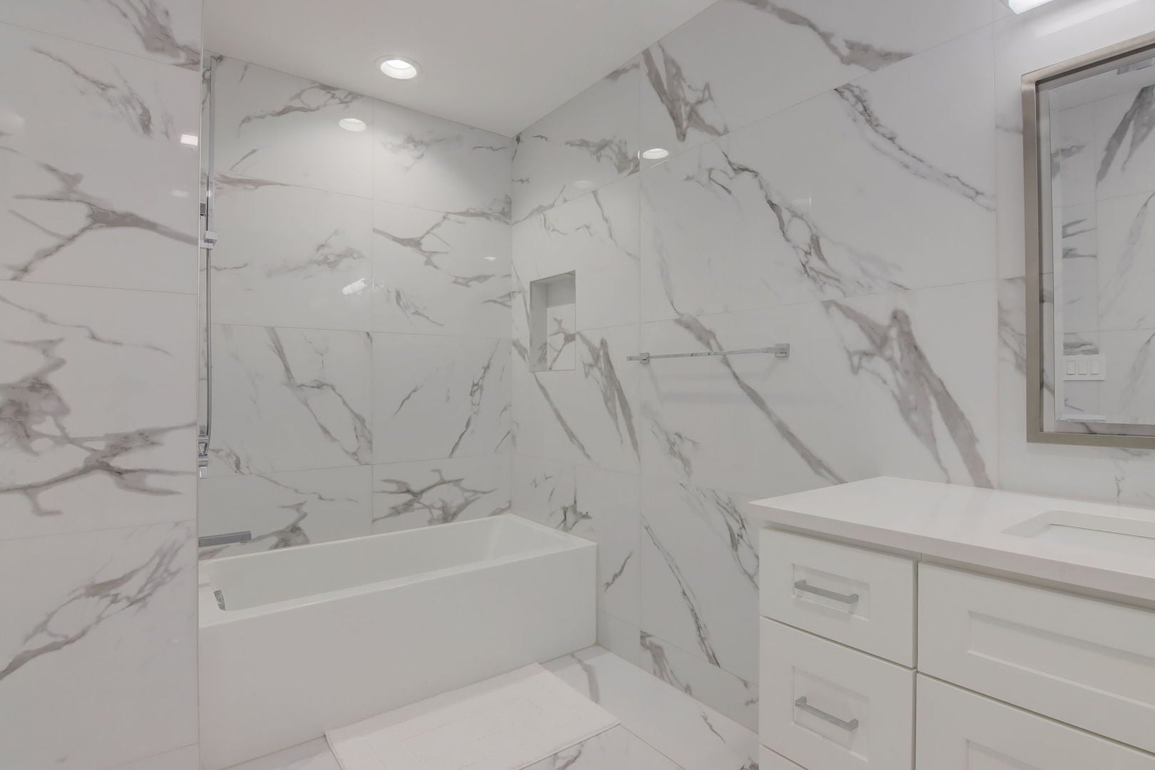 Barrington Hills, Illinois, 60021, United States, 4 Bedrooms Bedrooms, ,5 BathroomsBathrooms,Residential,Active,1968433