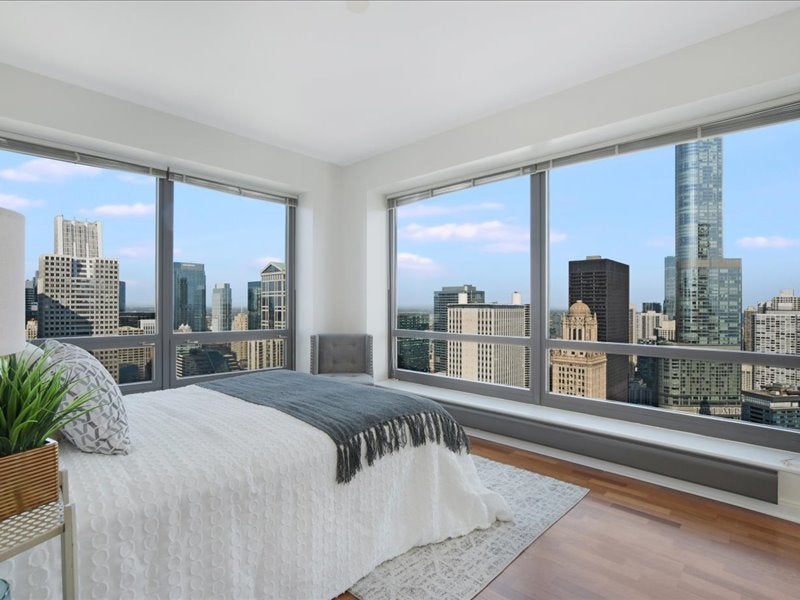 Chicago, Illinois, 60602, United States, 3 Bedrooms Bedrooms, ,3 BathroomsBathrooms,Residential,Active,1969671