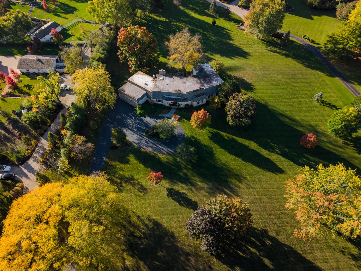 Barrington, Illinois, 60010, United States, 5 Bedrooms Bedrooms, ,5 BathroomsBathrooms,Residential,Active,1970989