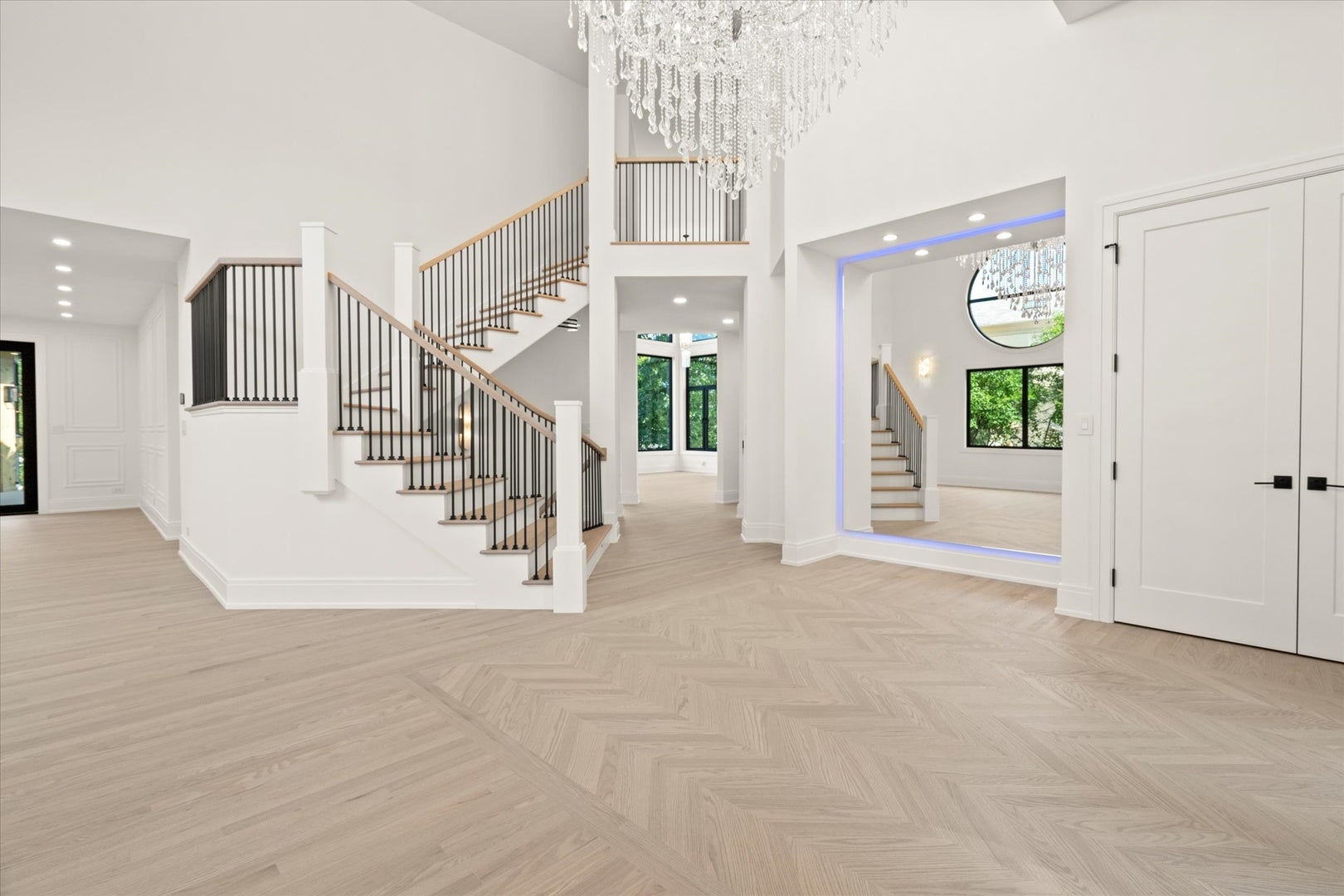 Burr Ridge, Illinois, 60527, United States, 5 Bedrooms Bedrooms, ,6 BathroomsBathrooms,Residential,Active,1927649