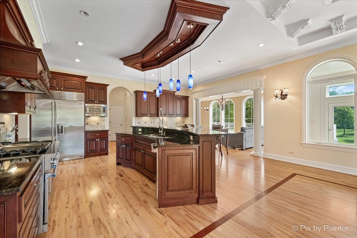 Lake Forest, Illinois, 60045, United States, 4 Bedrooms Bedrooms, ,6 BathroomsBathrooms,Residential,Active,1954434