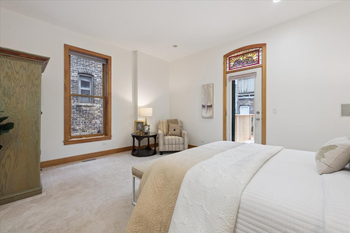 Chicago, Illinois, 60614, United States, 4 Bedrooms Bedrooms, ,5 BathroomsBathrooms,Residential,Active,1922312