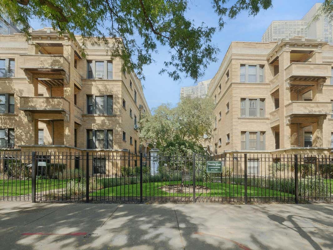 720 W SHERIDAN RD APT 1S, CHICAGO, IL 60613, photo 1 of 17