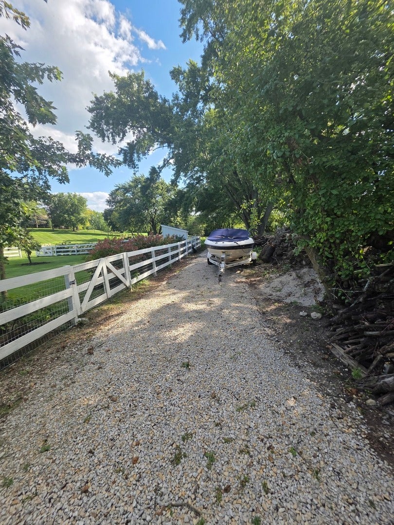 Barrington Hills, Illinois, 60010, United States, 6 Bedrooms Bedrooms, ,4 BathroomsBathrooms,Residential,Active,1987255
