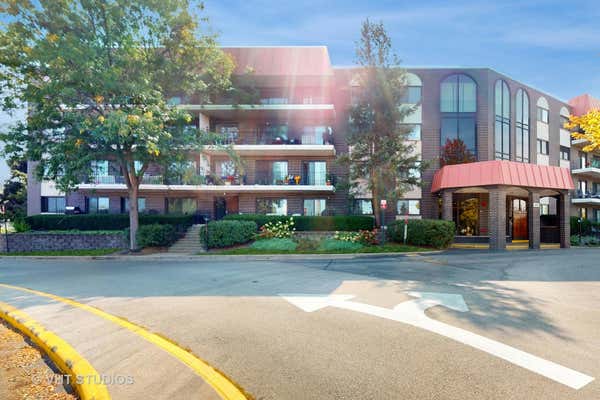 4901 GOLF RD APT 202, SKOKIE, IL 60077 - Image 1