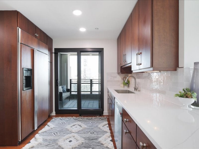 Chicago, Illinois, 60602, United States, 3 Bedrooms Bedrooms, ,3 BathroomsBathrooms,Residential,Active,1969671