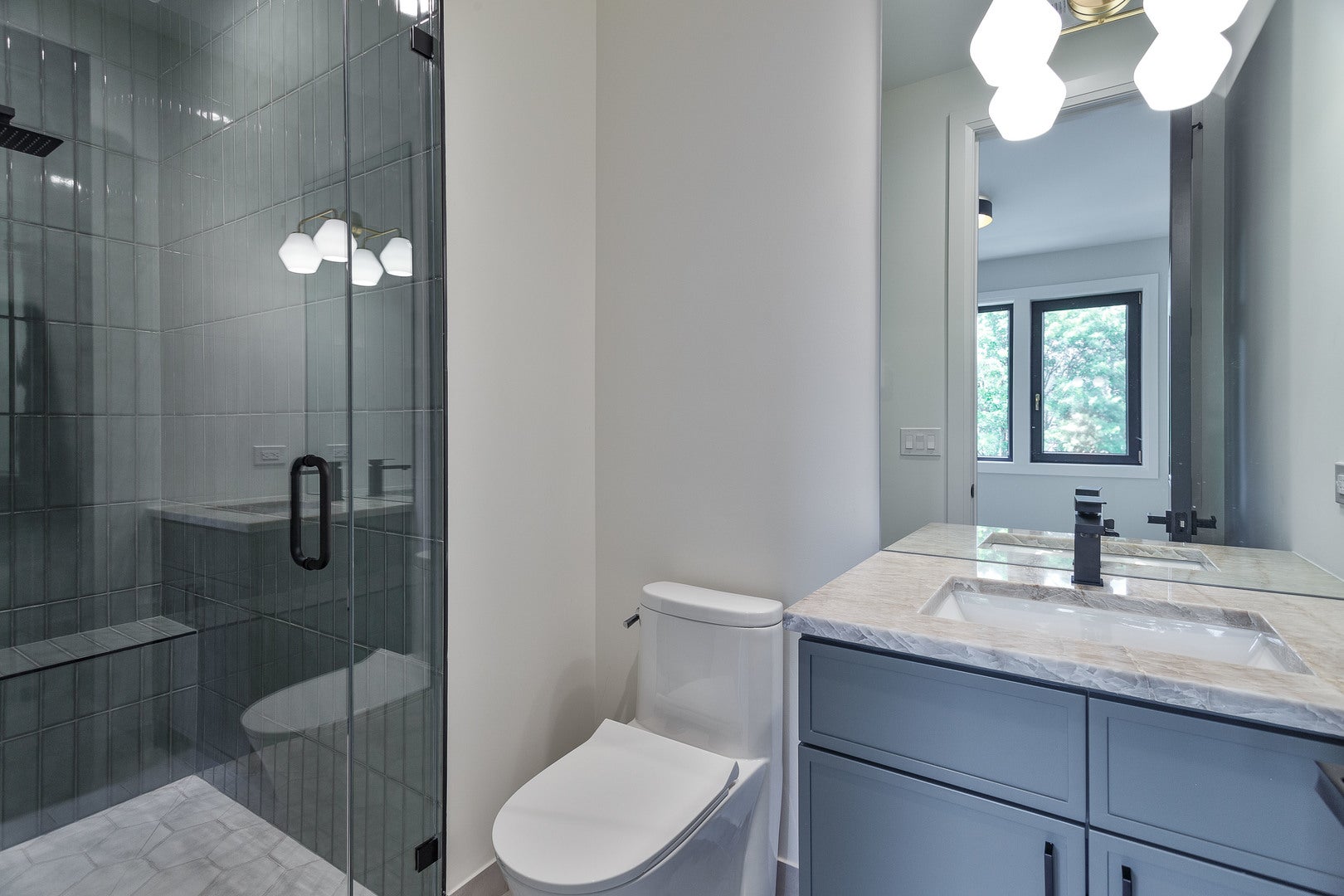 Chicago, Illinois, 60618, United States, 4 Bedrooms Bedrooms, ,5 BathroomsBathrooms,Residential,Active,1929682