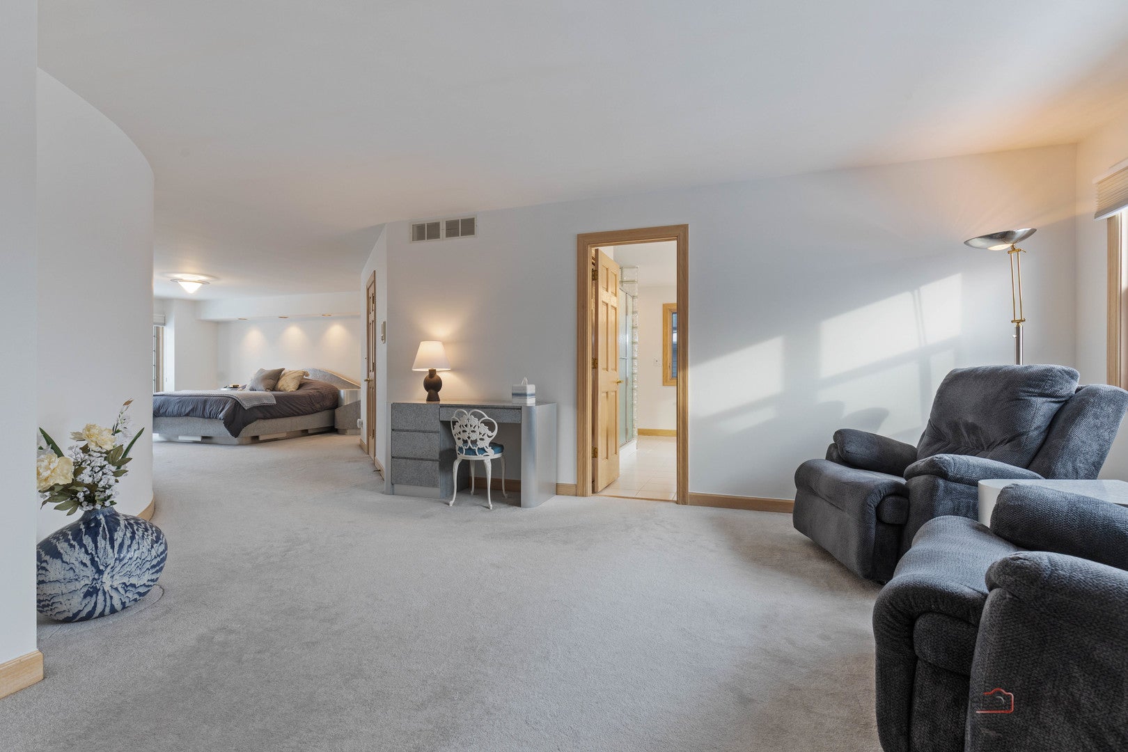 Buffalo Grove, Illinois, 60089, United States, 5 Bedrooms Bedrooms, ,4 BathroomsBathrooms,Residential,Active,2007181