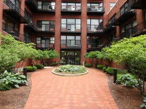 2323 W PERSHING RD APT 518, CHICAGO, IL 60609, photo 2 of 32