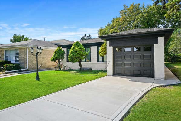 7226 N KILDARE AVE, LINCOLNWOOD, IL 60712 - Image 1