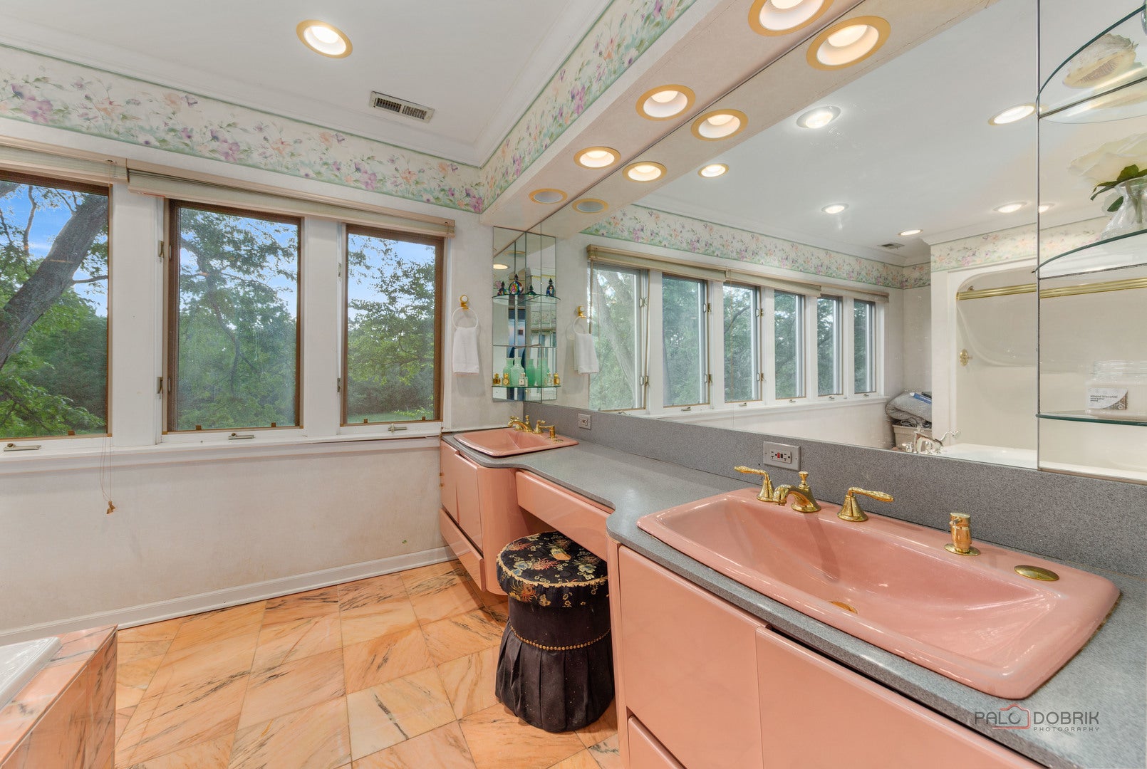 Bannockburn, Illinois, 60015, United States, 9 Bedrooms Bedrooms, ,9 BathroomsBathrooms,Residential,Active,1972189