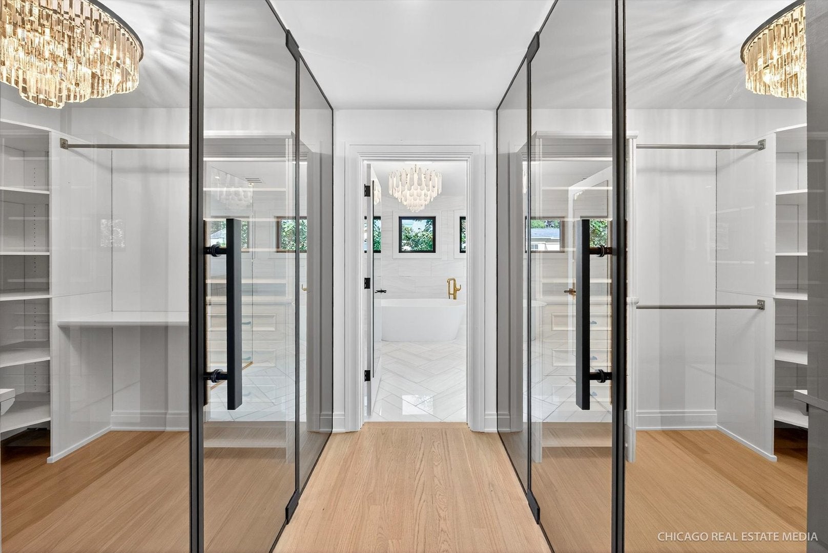 Burr Ridge, Illinois, 60527, United States, 5 Bedrooms Bedrooms, ,6 BathroomsBathrooms,Residential,Active,1995246