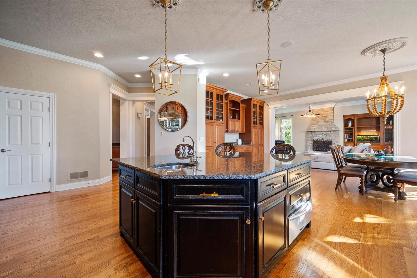 Geneva, Illinois, 60134, United States, 5 Bedrooms Bedrooms, ,7 BathroomsBathrooms,Residential,Active,1971016