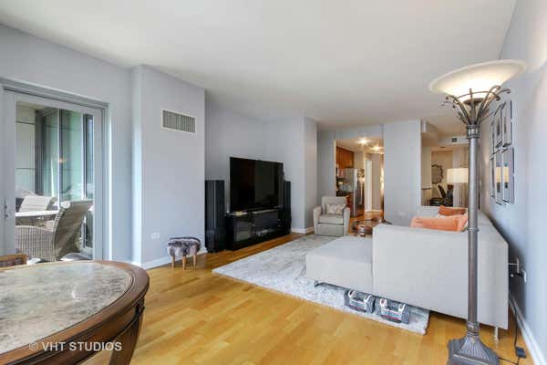 160 E ILLINOIS ST APT 1708, CHICAGO, IL 60611, photo 3 of 20