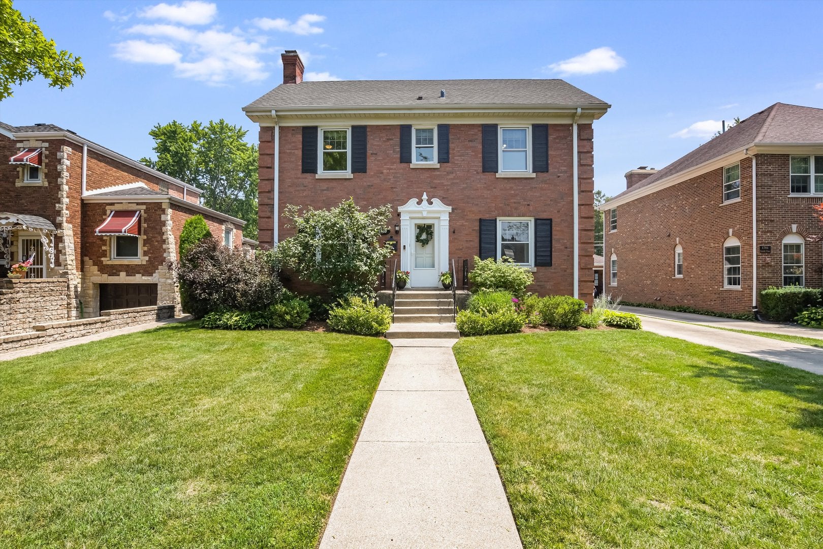 Park Ridge, Illinois, 60068, United States, 5 Bedrooms Bedrooms, ,5 BathroomsBathrooms,Residential,Active,1926710