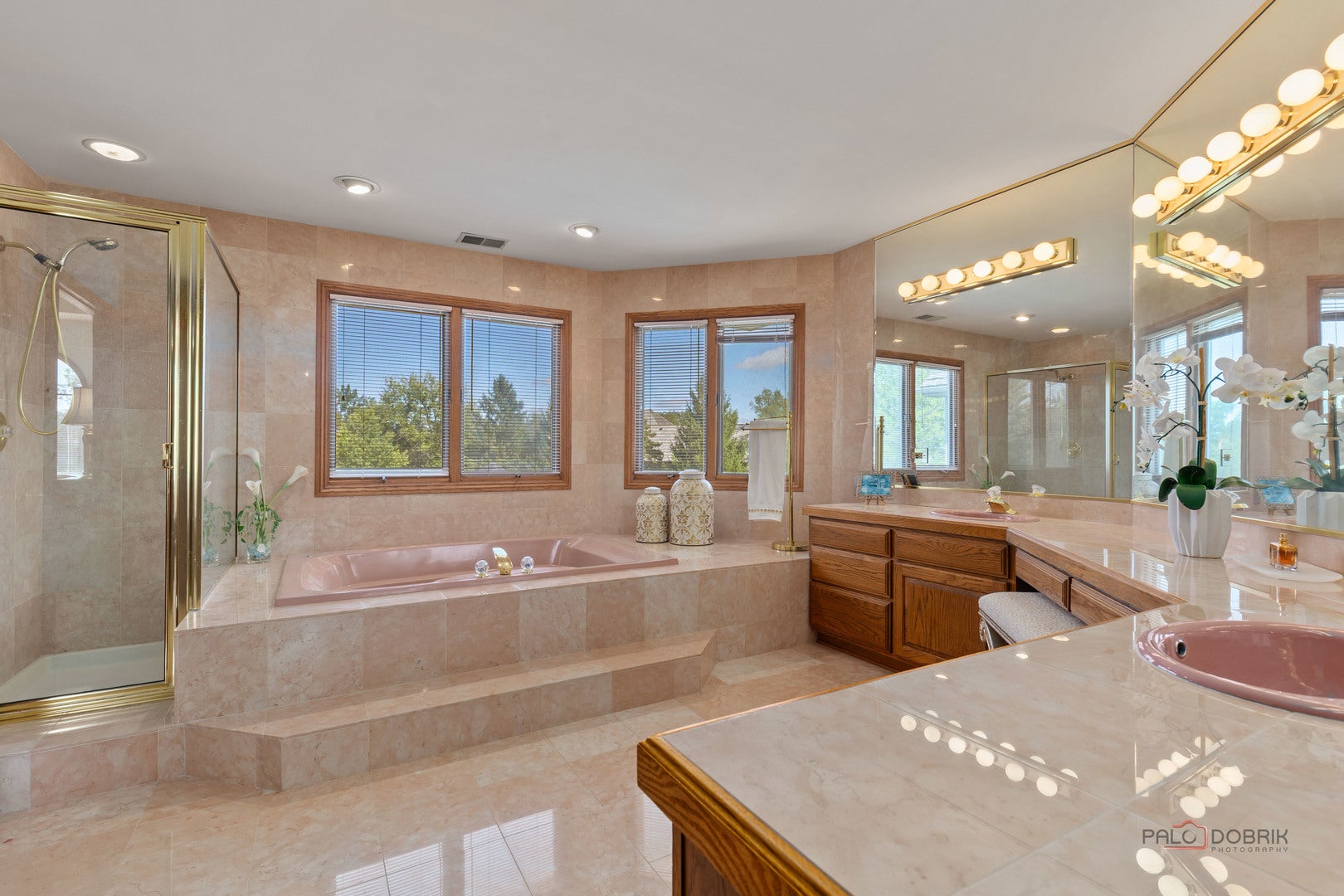 Long Grove, Illinois, 60047, United States, 4 Bedrooms Bedrooms, ,5 BathroomsBathrooms,Residential,Active,1929691