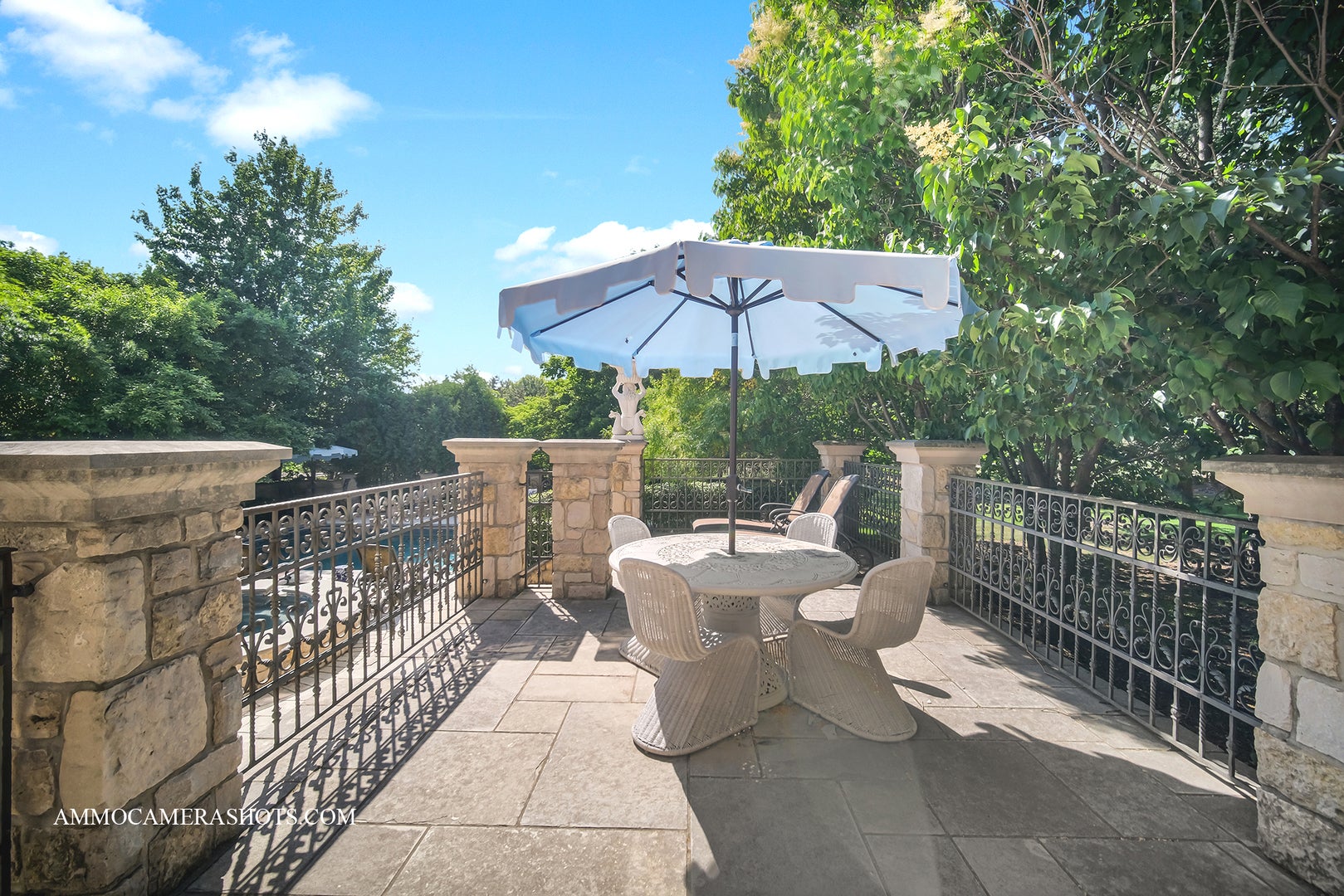 South Barrington, Illinois, 60010, United States, 5 Bedrooms Bedrooms, ,7 BathroomsBathrooms,Residential,Active,1960172