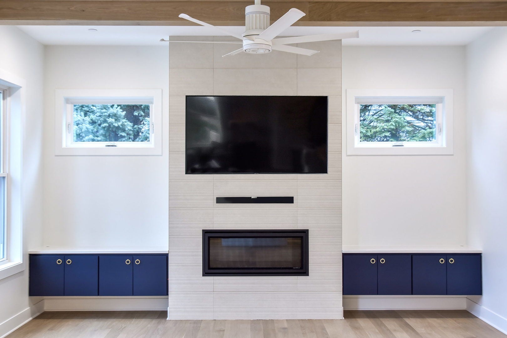 West Chicago, Illinois, 60185, United States, 4 Bedrooms Bedrooms, ,4 BathroomsBathrooms,Residential,Active,1986917