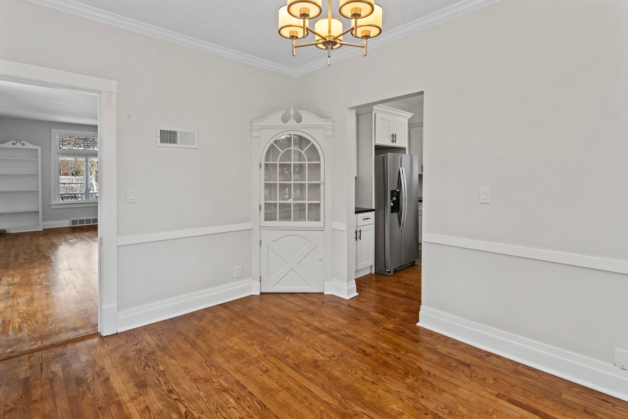 Chicago, Illinois, 60625, United States, 3 Bedrooms Bedrooms, ,2 BathroomsBathrooms,Residential,Active,1990017