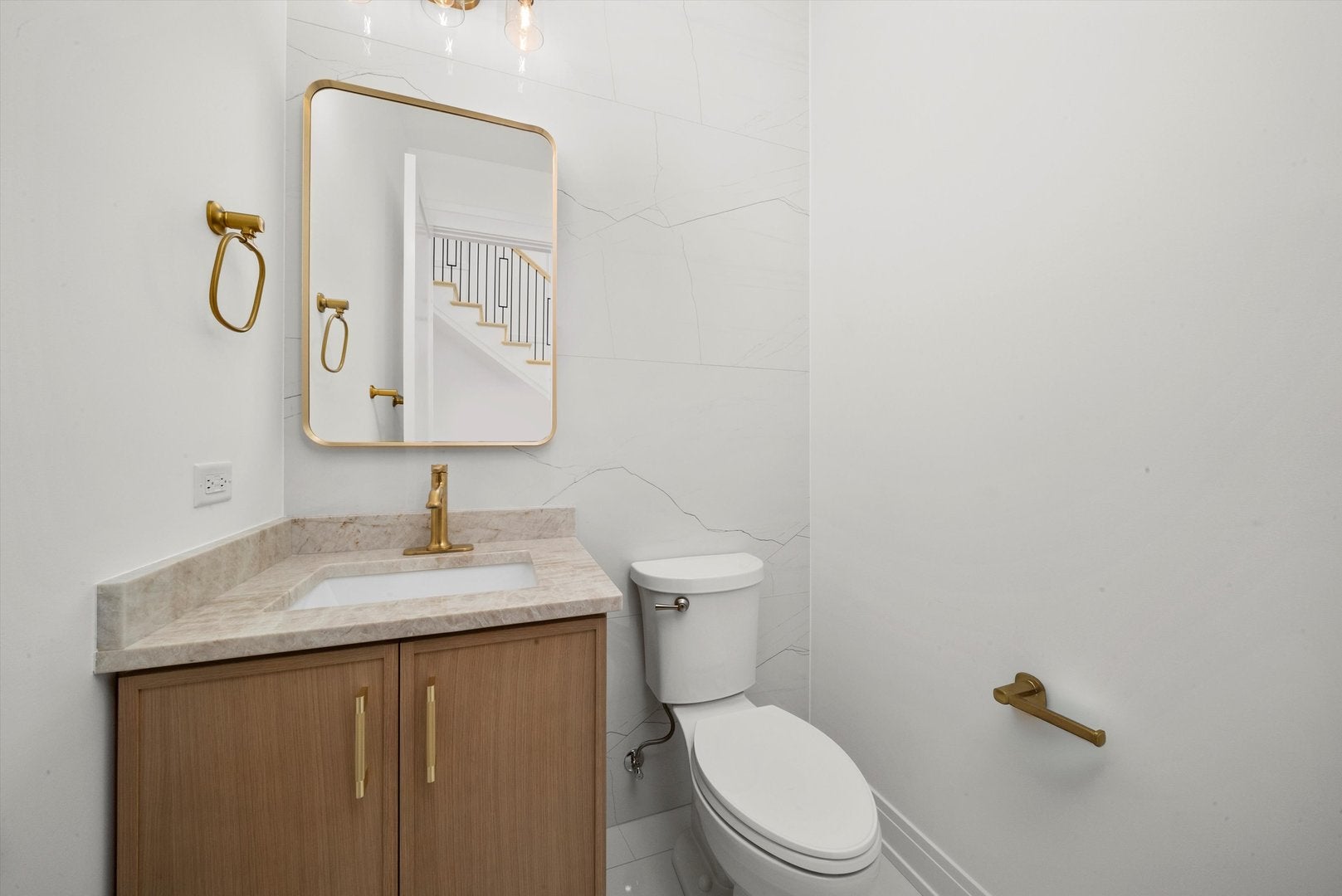 Burr Ridge, Illinois, 60527, United States, 6 Bedrooms Bedrooms, ,6 BathroomsBathrooms,Residential,Active,1929664