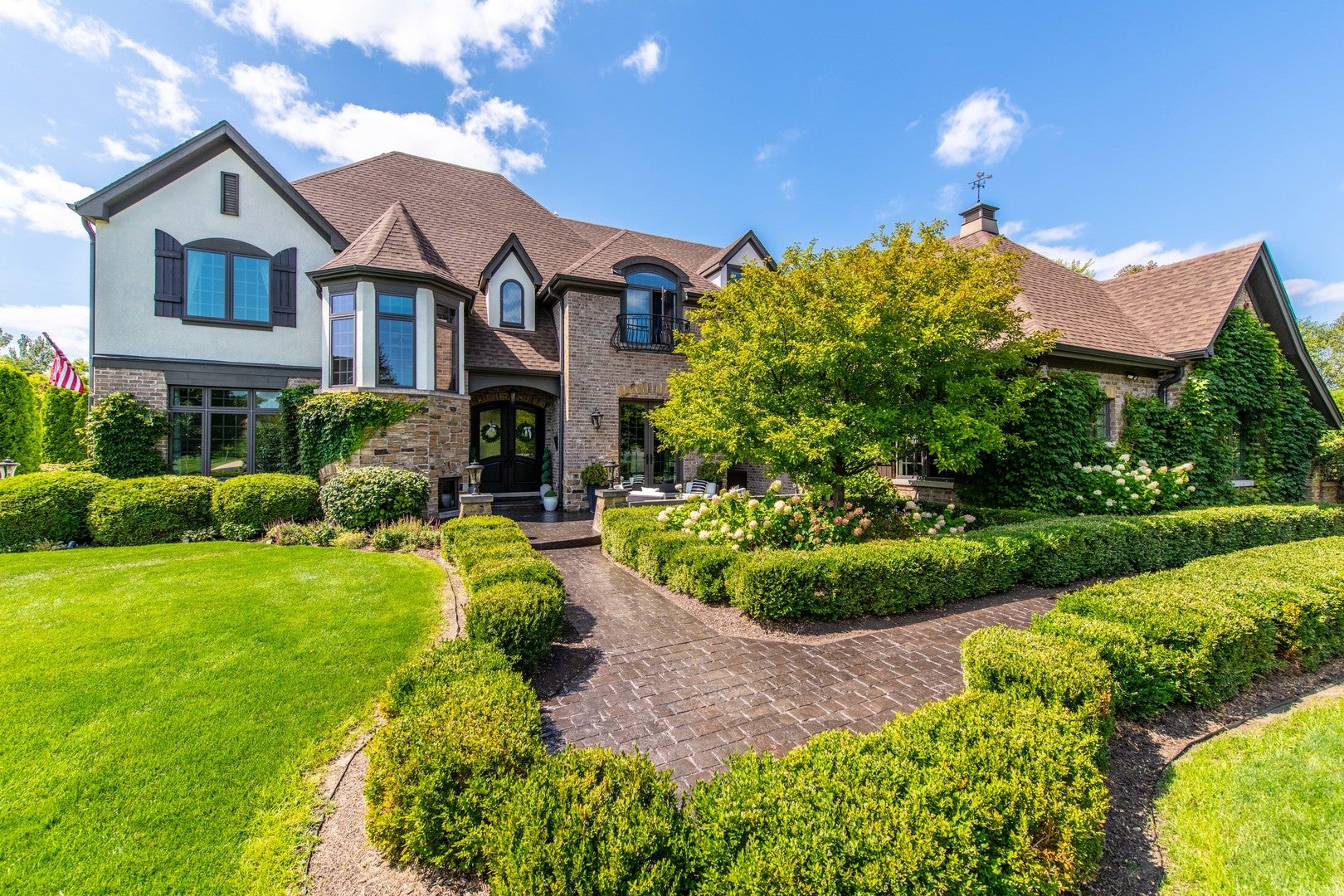 Oswego, Illinois, 60543, United States, 5 Bedrooms Bedrooms, ,7 BathroomsBathrooms,Residential,Active,1936626