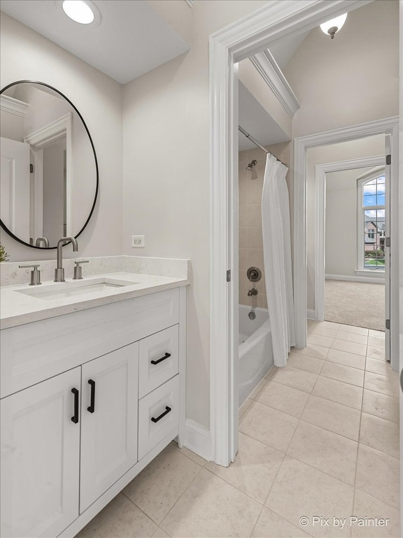 St. Charles, Illinois, 60175, United States, 5 Bedrooms Bedrooms, ,5 BathroomsBathrooms,Residential,Active,1959536