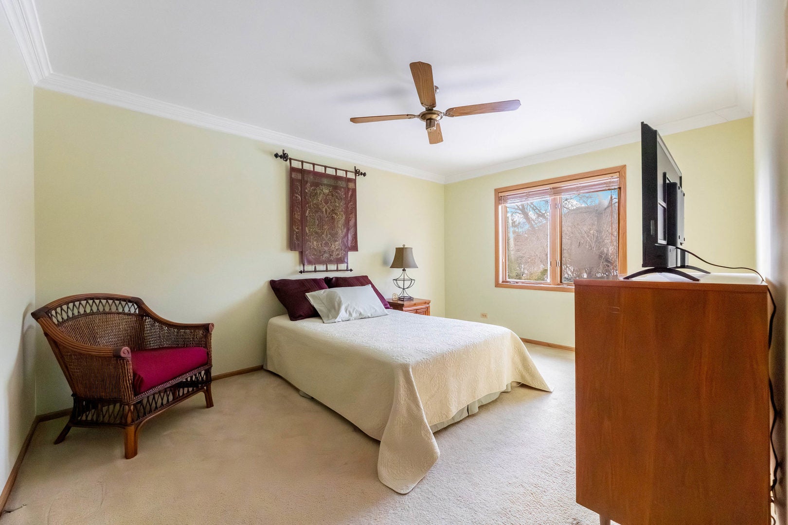 Burr Ridge, Illinois, 60527, United States, 4 Bedrooms Bedrooms, ,3 BathroomsBathrooms,Residential,Active,2015463