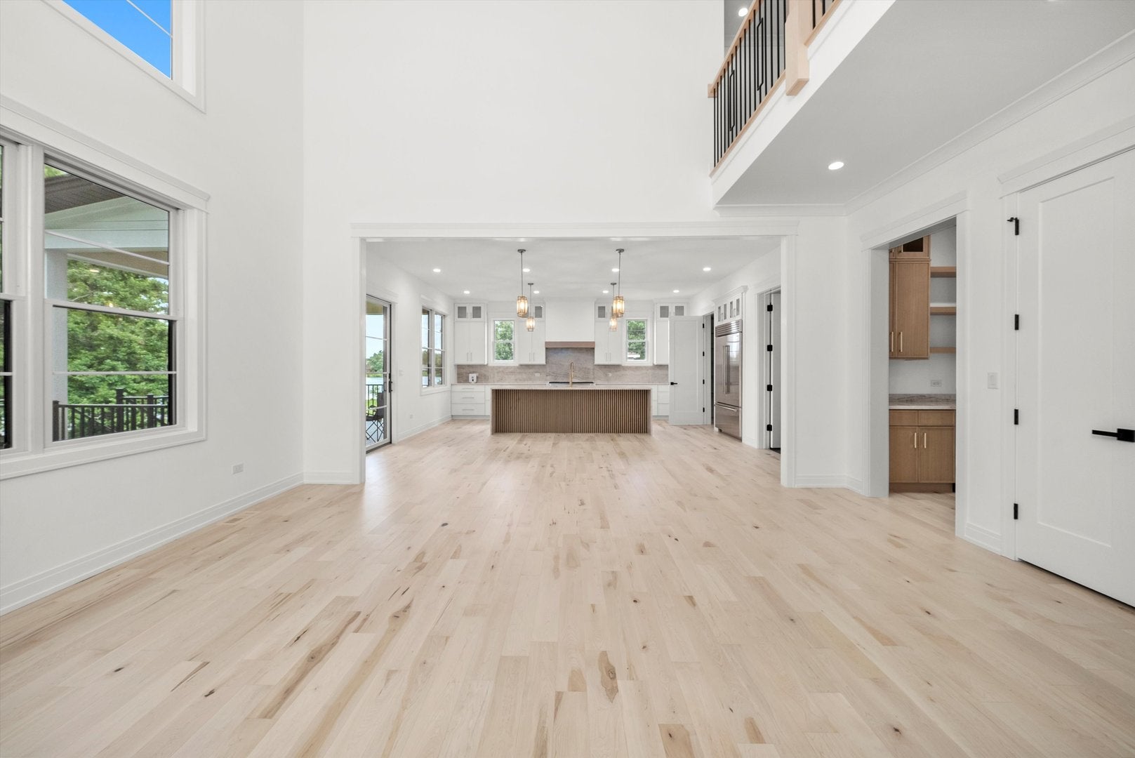 Burr Ridge, Illinois, 60527, United States, 6 Bedrooms Bedrooms, ,6 BathroomsBathrooms,Residential,Active,1929664