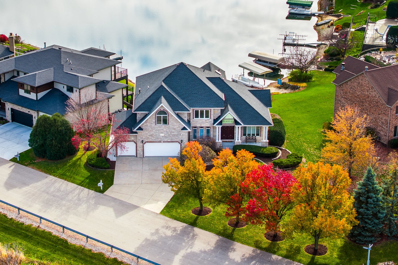 Plainfield, Illinois, 60585, United States, 5 Bedrooms Bedrooms, ,5 BathroomsBathrooms,Residential,Active,1995256