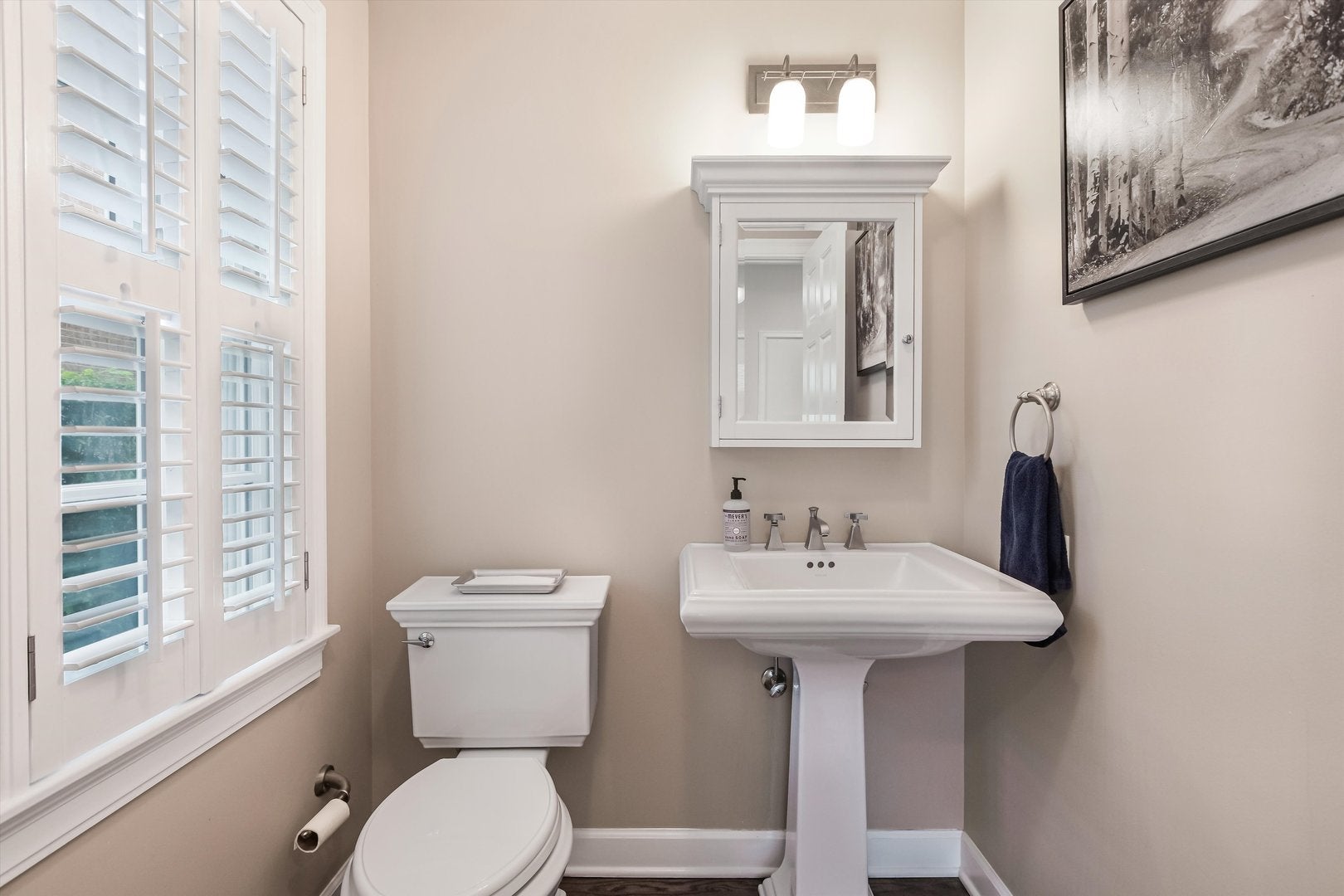 Park Ridge, Illinois, 60068, United States, 4 Bedrooms Bedrooms, ,4 BathroomsBathrooms,Residential,Active,1902948