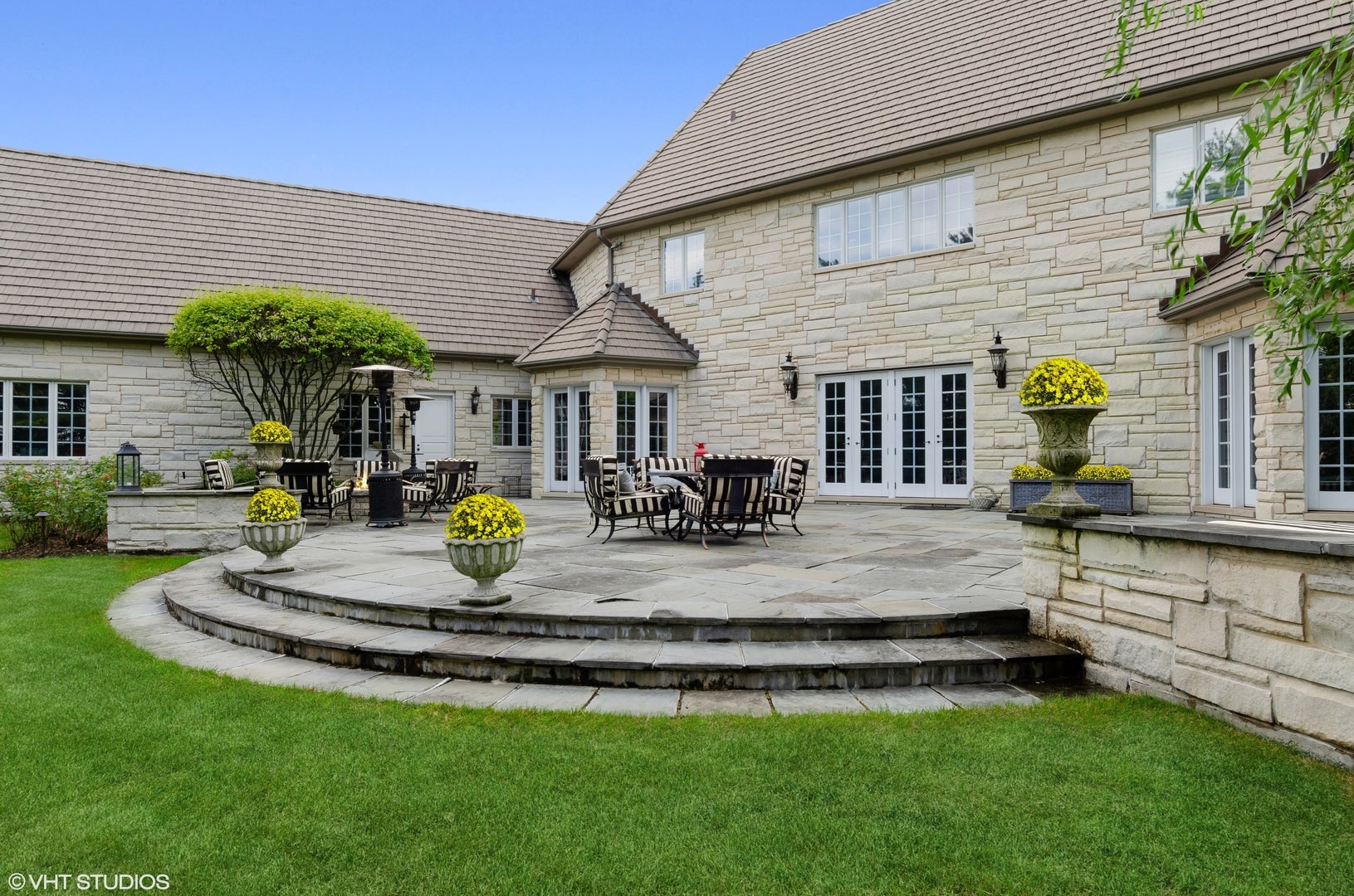 Wheaton, Illinois, 60189, United States, 5 Bedrooms Bedrooms, ,7 BathroomsBathrooms,Residential,Active,1764117