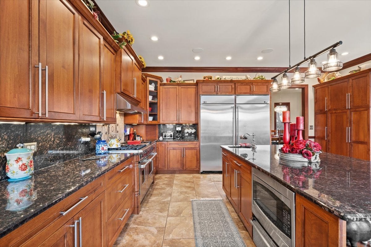 Barrington, Illinois, 60010, United States, 5 Bedrooms Bedrooms, ,7 BathroomsBathrooms,Residential,Active,1914793