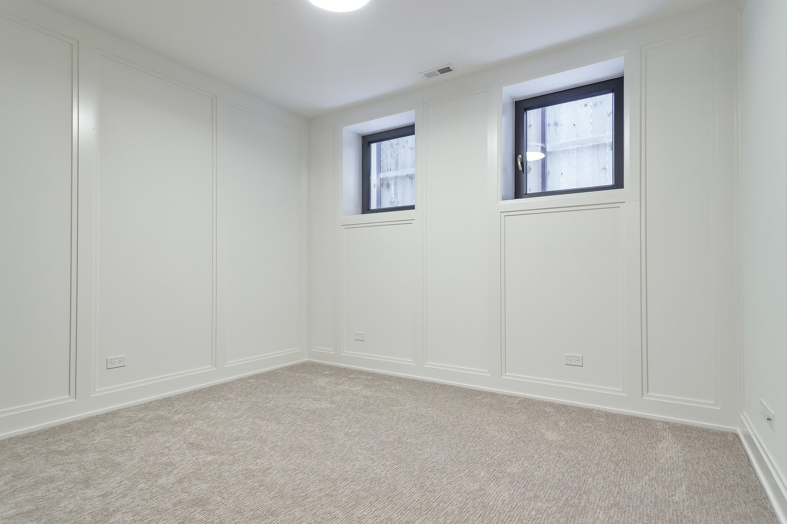 Chicago, Illinois, 60618, United States, 4 Bedrooms Bedrooms, ,5 BathroomsBathrooms,Residential,Active,1929682