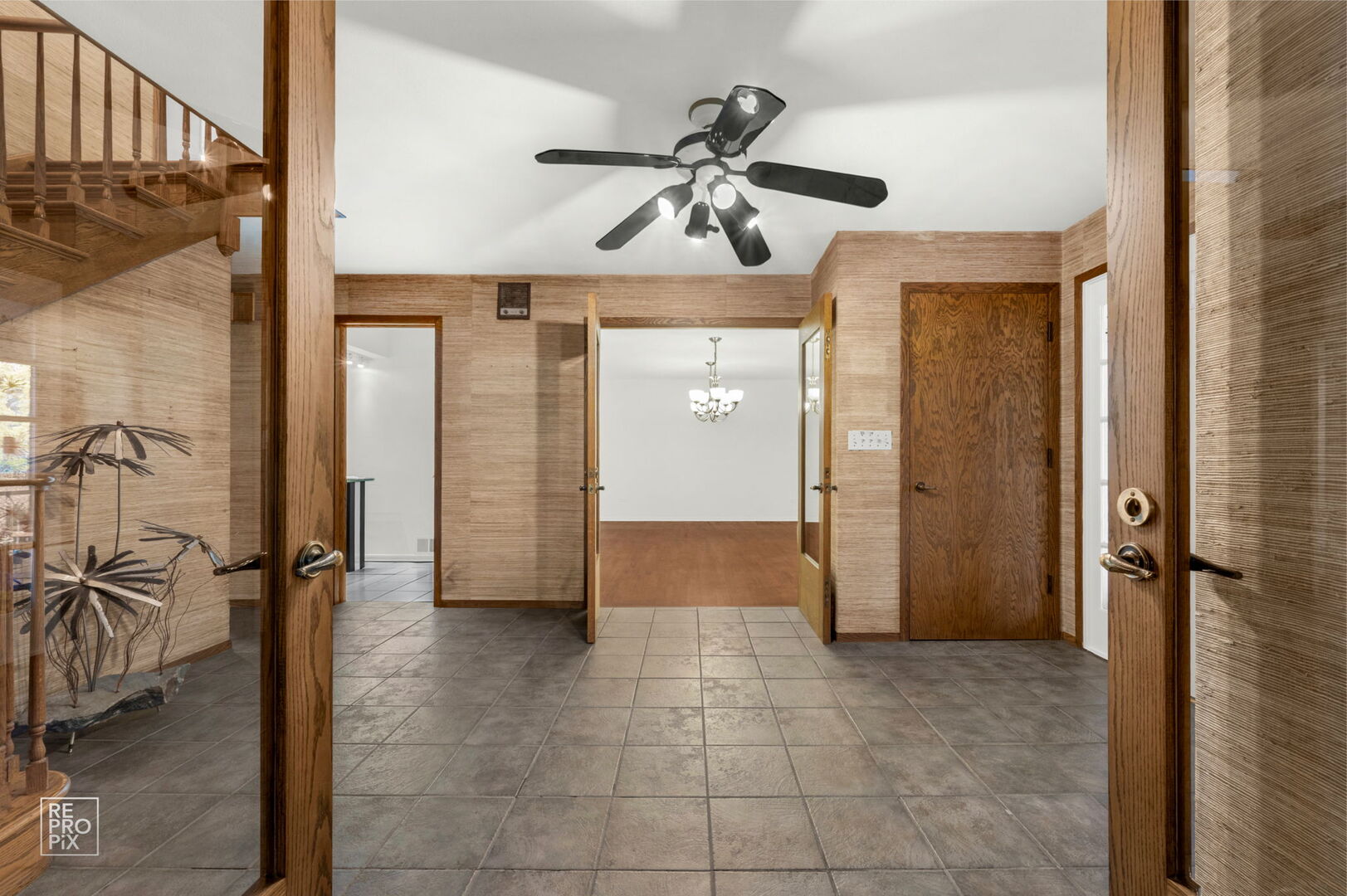 Wadsworth, Illinois, 60083, United States, 5 Bedrooms Bedrooms, ,6 BathroomsBathrooms,Residential,Active,1989775