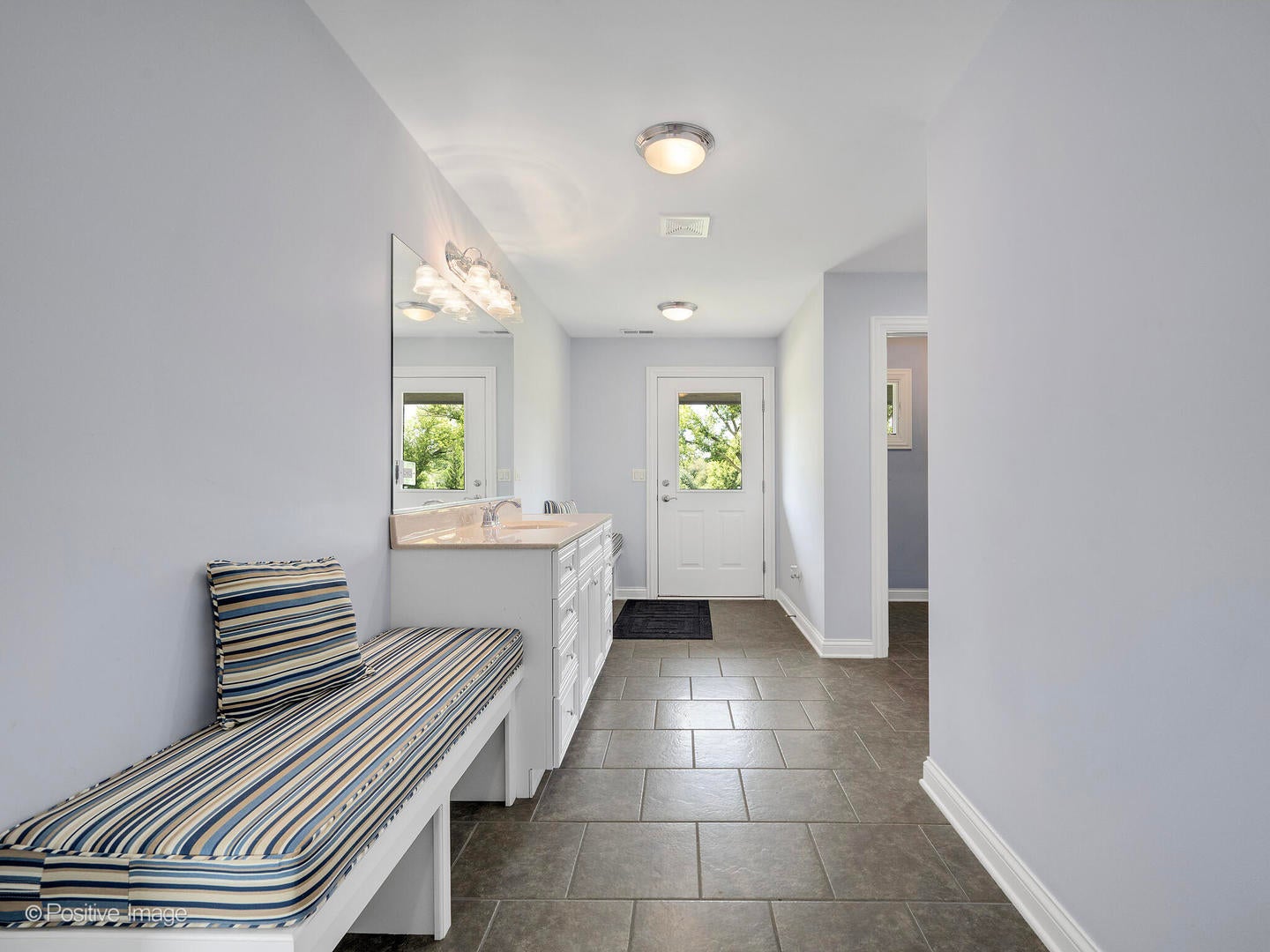 West Chicago, Illinois, 60185, United States, 6 Bedrooms Bedrooms, ,5 BathroomsBathrooms,Residential,Active,1904187