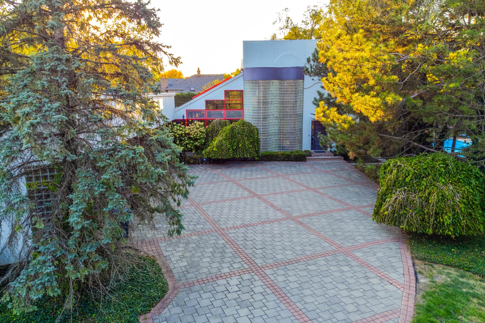 Northbrook, Illinois, 60062, United States, 6 Bedrooms Bedrooms, ,6 BathroomsBathrooms,Residential,Active,1929464