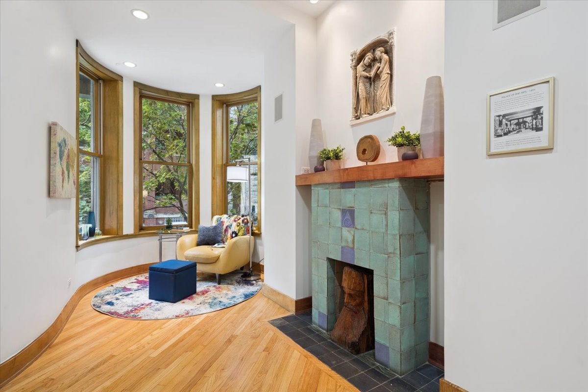 Chicago, Illinois, 60614, United States, 4 Bedrooms Bedrooms, ,5 BathroomsBathrooms,Residential,Active,1922312