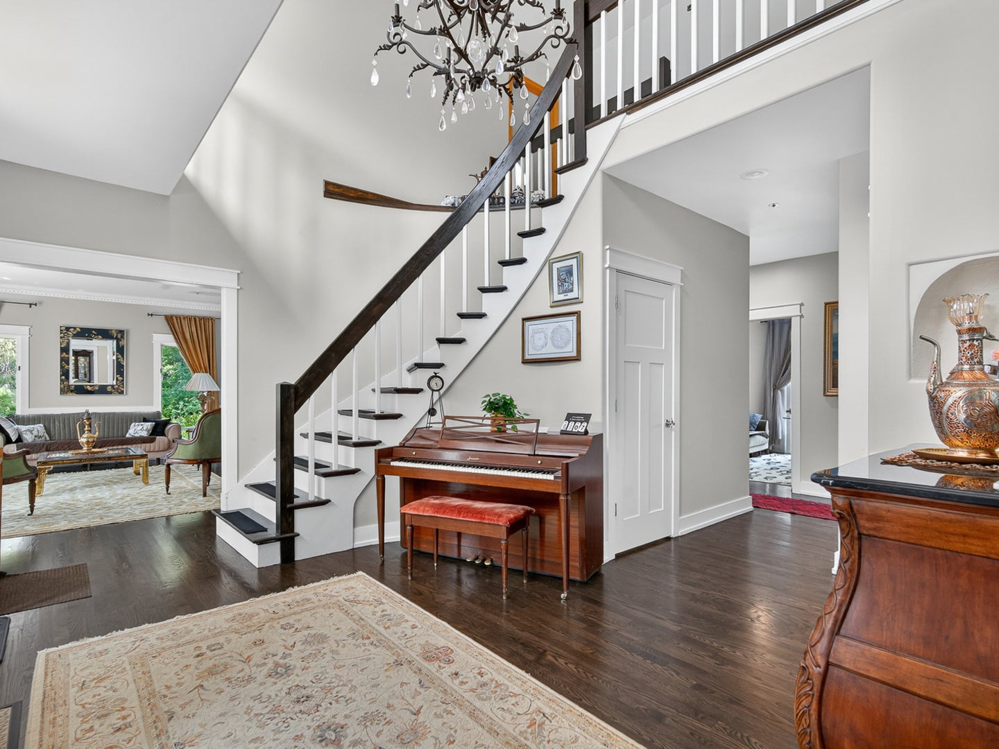 Long Grove, Illinois, 60047, United States, 6 Bedrooms Bedrooms, ,5 BathroomsBathrooms,Residential,Active,1943819