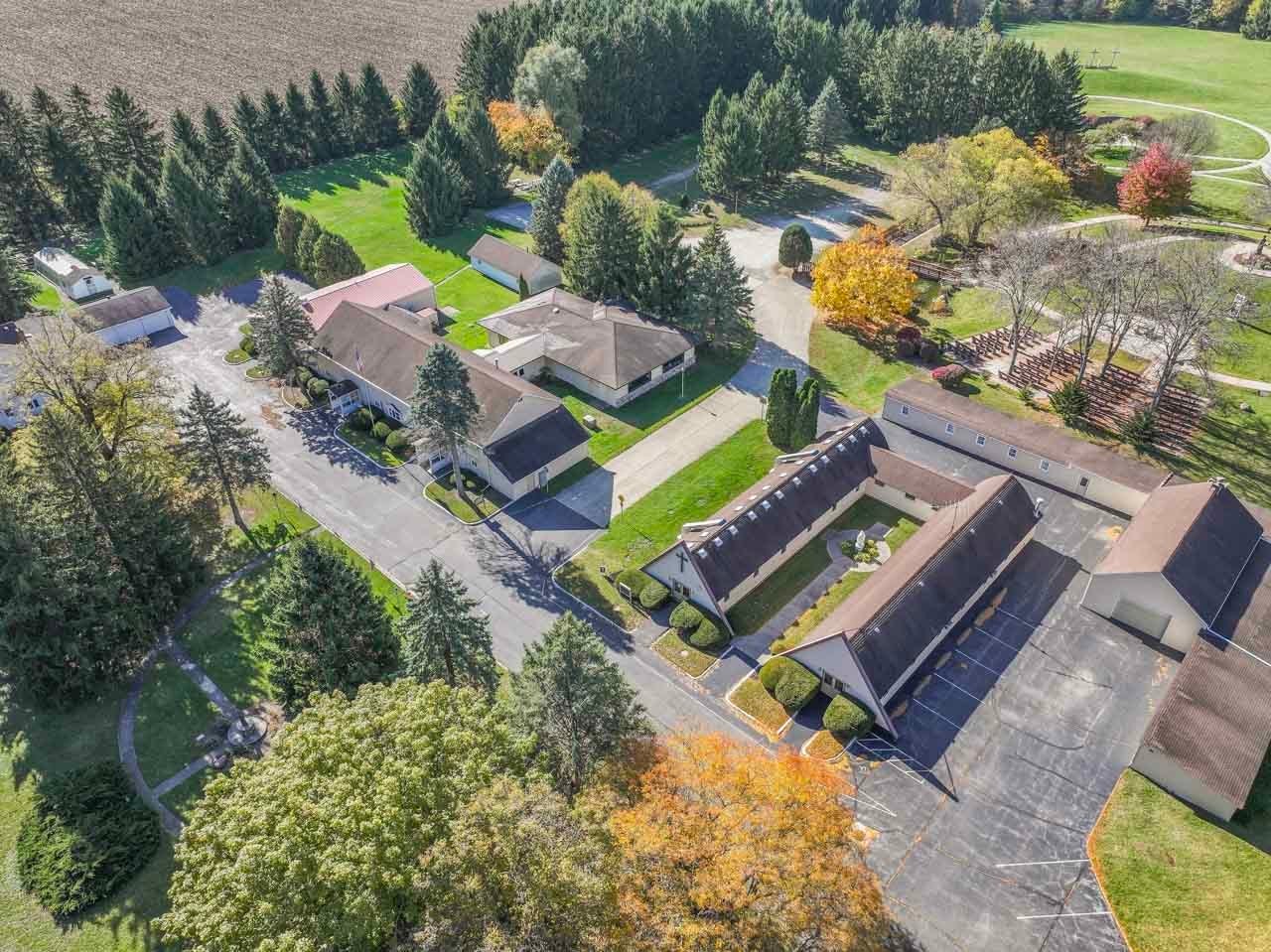 Randall, Wisconsin, 53181, United States, 10 Bedrooms Bedrooms, ,5 BathroomsBathrooms,Residential,Active,1973268