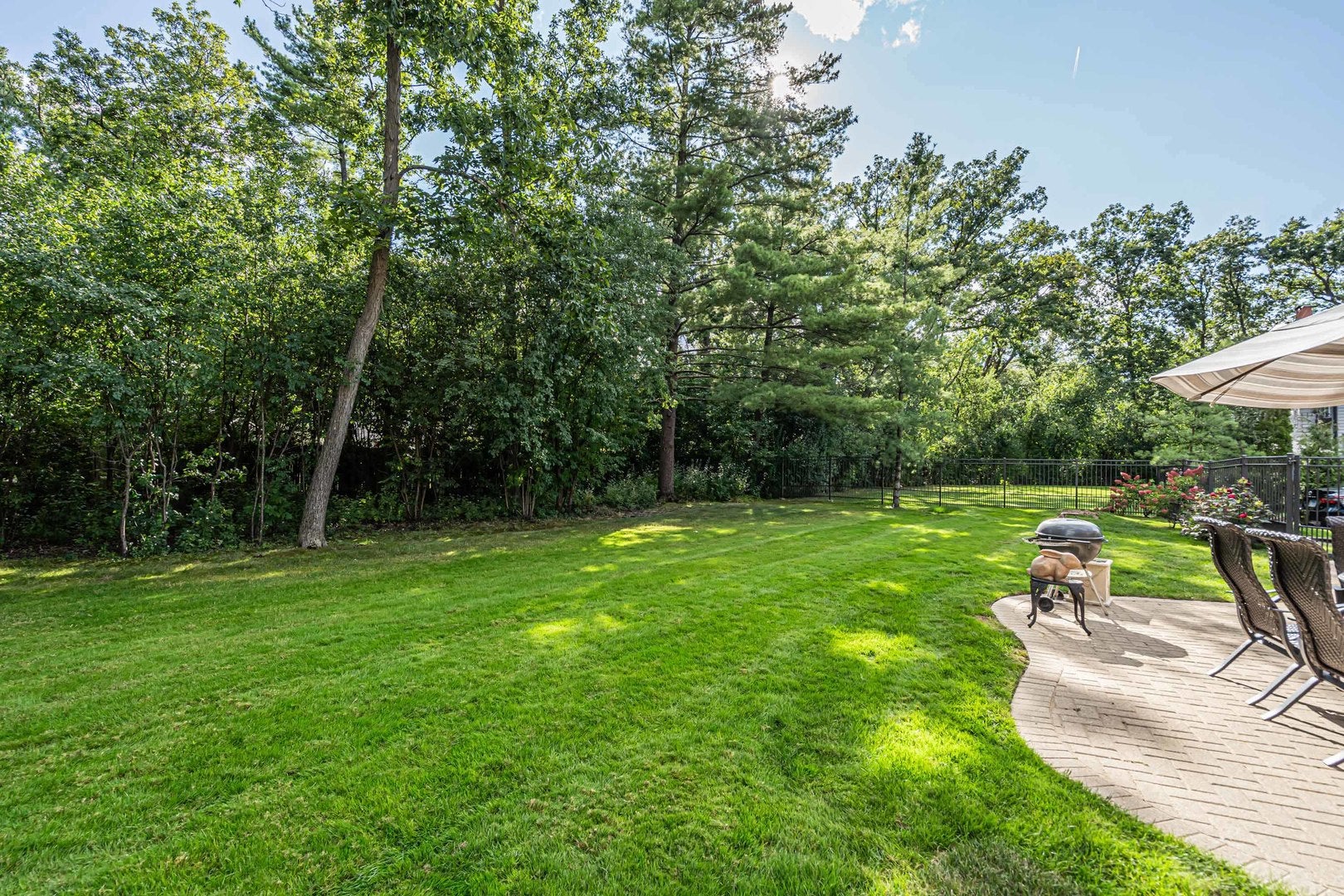 Lake Forest, Illinois, 60045, United States, 5 Bedrooms Bedrooms, ,7 BathroomsBathrooms,Residential,Active,1941347