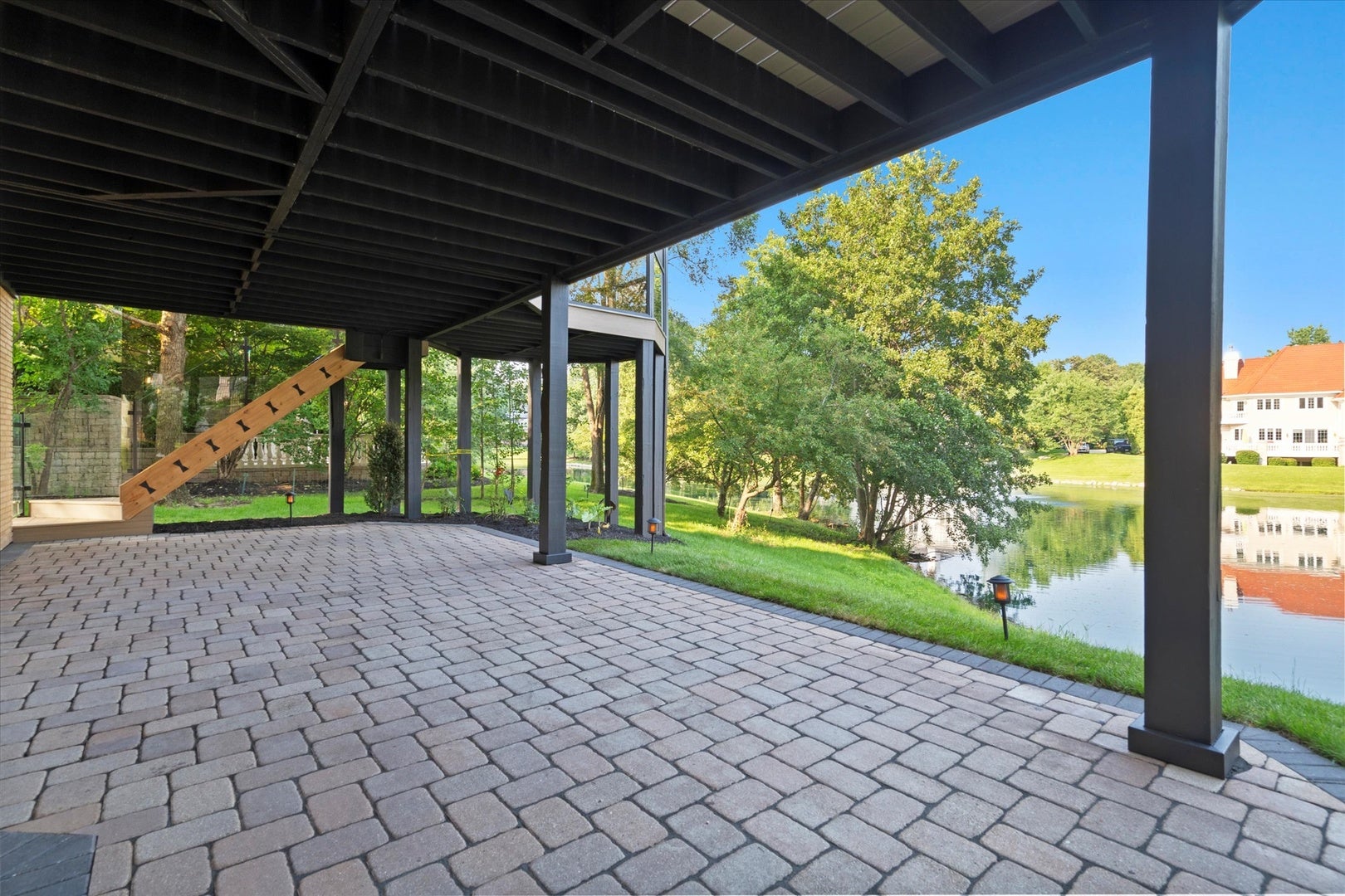 Burr Ridge, Illinois, 60527, United States, 5 Bedrooms Bedrooms, ,6 BathroomsBathrooms,Residential,Active,1927649